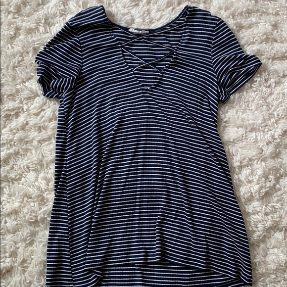 Blue and white stripes shirt - Picture 2 of 3